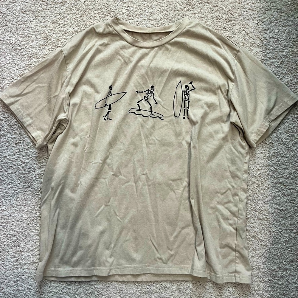Graphic tee